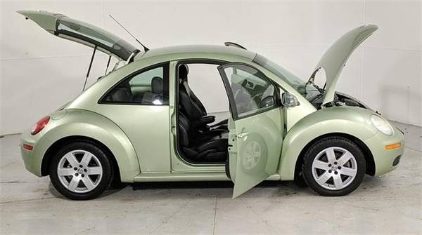 2007 Volkswagen New Beetle VW 2dr Manual Coupe - cars & trucks - by... for sale in Salem, OR – photo 12
