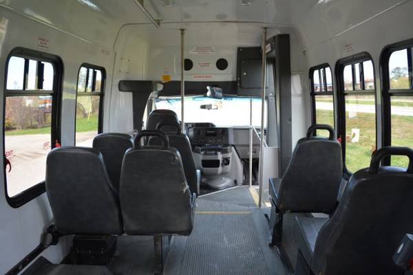 2012 Ford E-350 10 Passenger Paratransit Shuttle Bus - cars & trucks... for sale in Crystal Lake, IL – photo 16