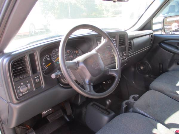 2001 Chevrolet Silverado 3500 REG. CAB 4X4 DUALLY ONLY 40K MILES for sale in south amboy, NJ – photo 6