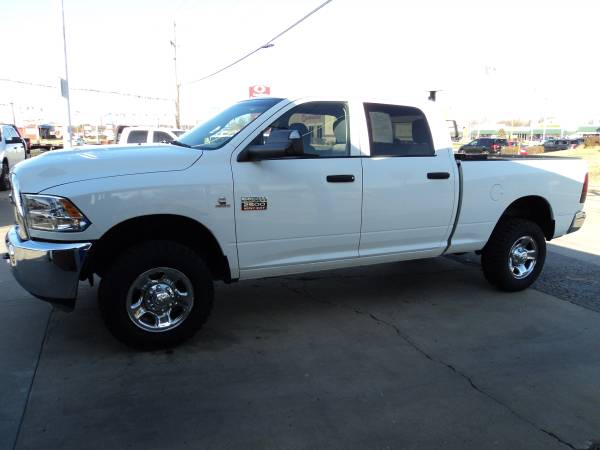 2012 RAM 2500 Crew Cab 4X4 - cars & trucks - by dealer - vehicle... for sale in Topeka, KS – photo 6