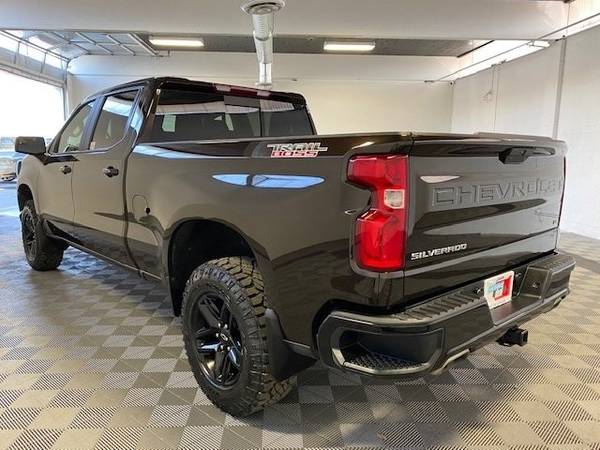 2019 Chevrolet Silverado 1500 4x4 4WD Chevy Truck LT Trail Boss Crew for sale in Kent, OR – photo 3