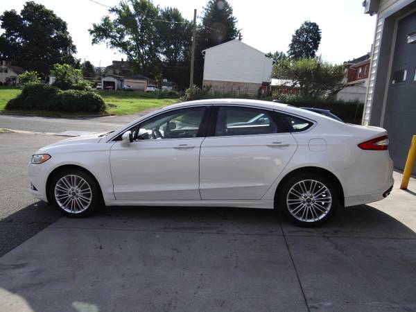2016 Ford Fusion SE, AWD 49k miles - cars & trucks - by dealer -... for sale in Shillington, PA – photo 11