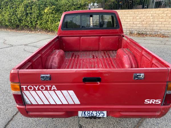 1985 Toyota pickup truck 4x4 SR5 22R - cars & trucks - by owner -... for sale in Woodland Hills, CA – photo 7