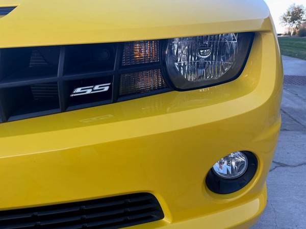 2011 Chevrolet Camaro SS 21, 000 miles - - by dealer for sale in Windsor, CO – photo 4