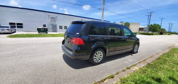 Volkswagen Routan ( Grand Caravan) 2012 - - by dealer for sale in West Palm Beach, FL – photo 4