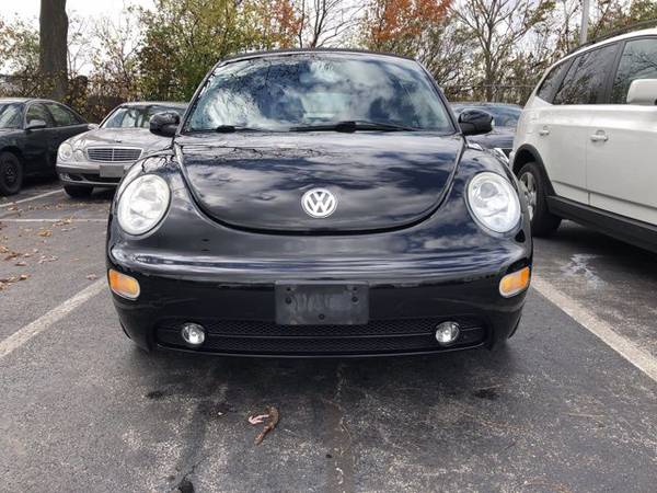 2004 Volkswagen New Beetle Convertible GLS SKU:4M310522 Convertible... for sale in Naperville, IL – photo 2