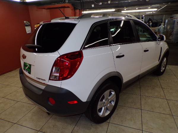 2014 Chevrolet Captiva LS package 82xxx miles new tires 23 service... for sale in Chesterfield, MO – photo 20