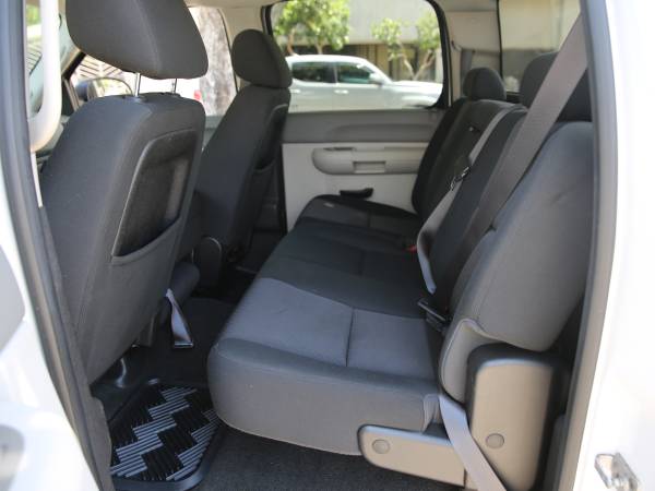 2012 Chevy Silverado Crew Cab 4WD, V8, LOW Miles, All Power for sale in Pearl City, HI – photo 20