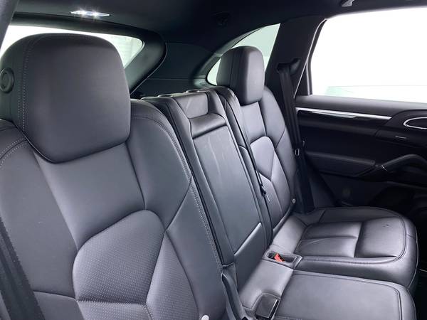 2016 Porsche Cayenne Sport Utility 4D suv Silver - FINANCE ONLINE -... for sale in South Bend, IN – photo 18