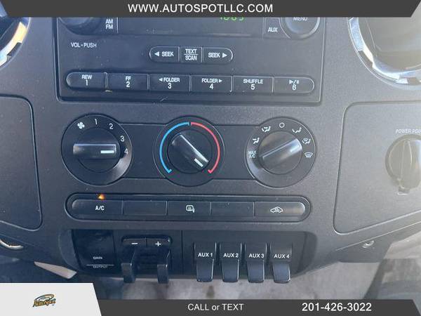 2008 Ford F250 Super Duty Crew Cab XL Pickup 4D 6 3/4 ft for sale in Garfield, NY – photo 17