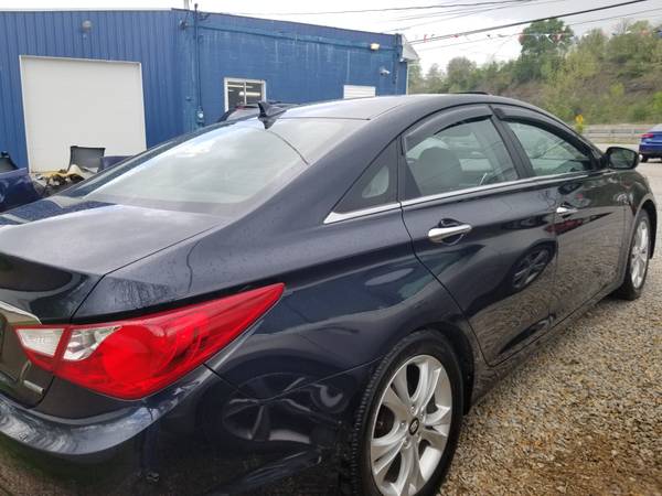 2011 Hyundai sonata - - by dealer - vehicle automotive for sale in Parkersburg , WV – photo 4