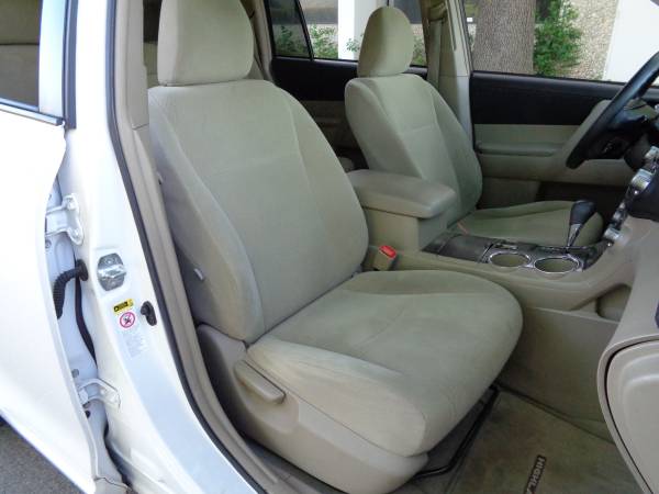 2010 Toyota Highlander, No Accident, Low Mileage Gas Saver Nice 1! for sale in Dallas, TX – photo 18