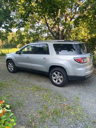 GMC Acadia SLE-2 AWD - cars & trucks - by owner - vehicle automotive... for sale in Hopewell, NJ – photo 3