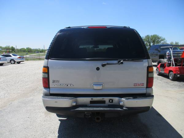 04 GMC Yukon Denali XL Loaded as low as 2000 down and 99 a week ! for sale in Oak Grove, MO – photo 6