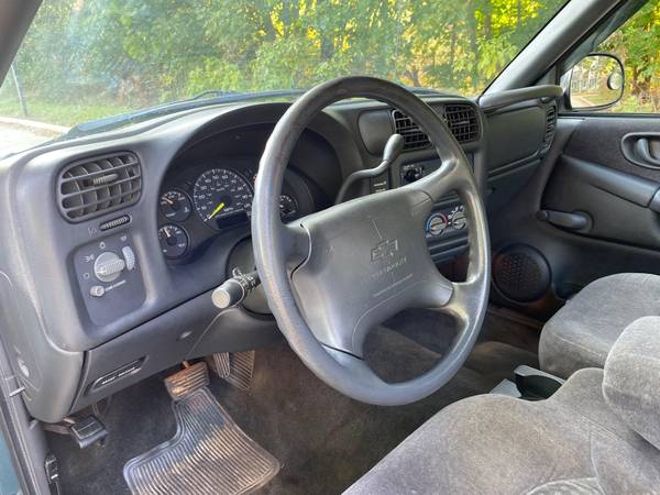 1998 Chevrolet S10 for sale in Brooklyn, CT – photo 11
