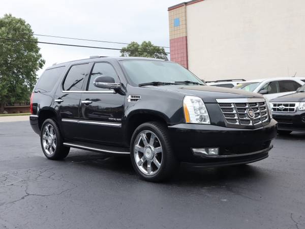2011 CADILLAC ESCALADE LUXURY with for sale in Holland , MI – photo 2