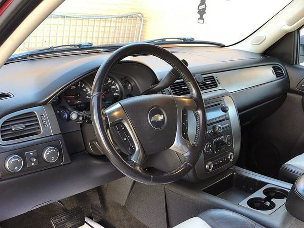 2007 Chevrolet Suburban 1500 - - by dealer - vehicle for sale in Paterson, NJ – photo 8