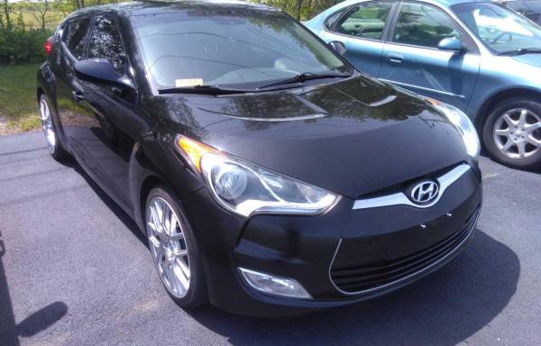 2012 Hyundai Veloster - - by dealer - vehicle for sale in Belleville, MO – photo 2