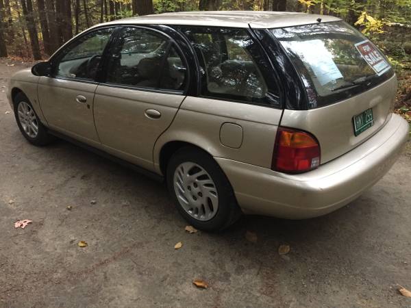 Saturn Sw2 63,000 mi for sale in Milford, CT