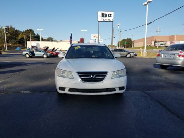 2009 Hyundai Sonata, No GPS or Kill Switches on our vehicles - cars... for sale in Joplin, MO – photo 2