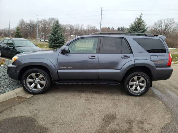 2007 Toyota 4Runner Limited 4dr SUV 4WD V6 - cars & trucks - by... for sale in Faribault, WI – photo 5