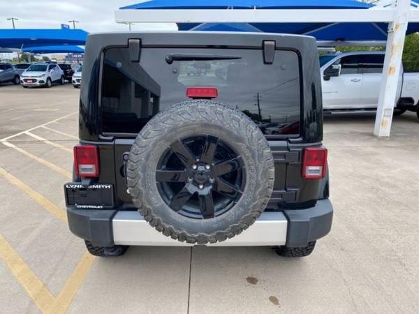 2015 Jeep Wrangler Unlimited Unlimited Sahara - cars & trucks - by... for sale in Burleson, TX – photo 4