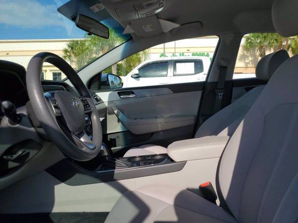2018 Hyundai Sonata SE - - by dealer - vehicle for sale in Delray Beach, FL – photo 17