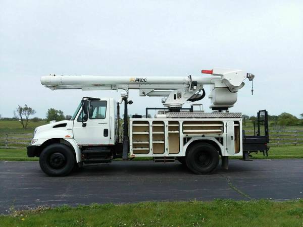50' 2008 International 4300 Altec Bucket Truck Diesel Material... for sale in Gilberts, MO – photo 3