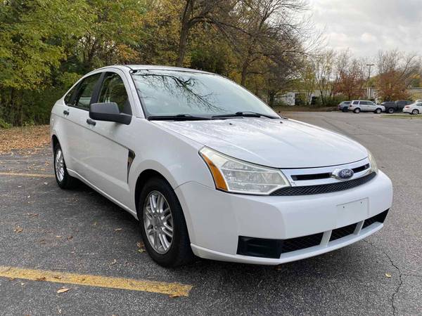 2008 FORD FOCUS SE Automatic with 88K miles - cars & trucks - by... for sale in Crystal Lake, IL – photo 3