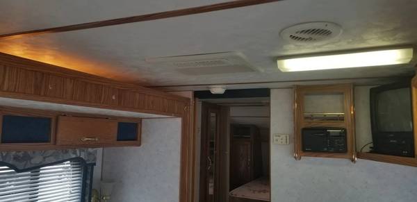 2001 Used Komfort 5TH Wheel for sale in Keizer , OR – photo 10