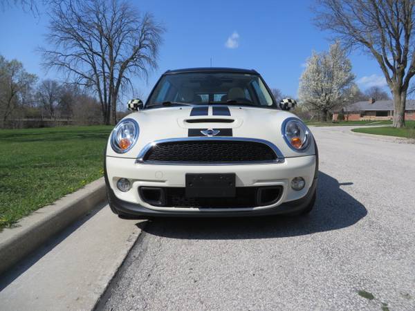 2012 MINI Cooper S Clubman-64K Miles! Pano Roof! Black/White for sale in West Allis, WI – photo 4