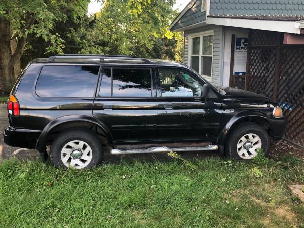 2002 Mits. Montero Sport AWD/4WD for sale in New Buffalo, PA – photo 2