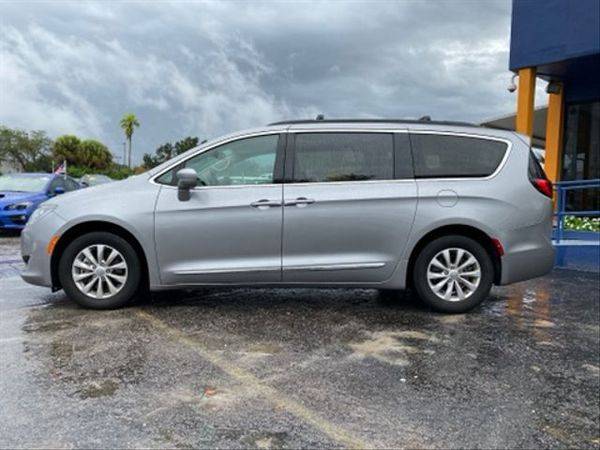 2017 Chrysler Pacifica Touring-L Minivan 4D BUY HERE PAY HERE!! for sale in Orlando, FL – photo 2