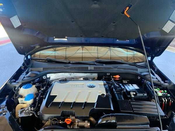 2013 Volkswagen Jetta TDI Sport Sedean With 59K Miles - cars & for sale in Springdale, AR – photo 21