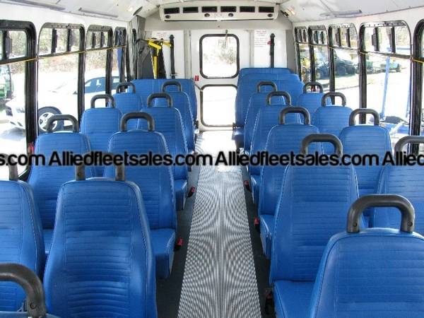 2008 Chevrolet C5500 Goshen Shuttle Bus for sale in Louisville, KY – photo 8