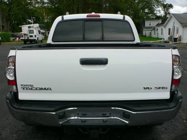 10 Toyota Tacoma Crew Cab TRD, Mint, No Rust, Clean Frame! Only 108K! for sale in binghamton, NY – photo 8