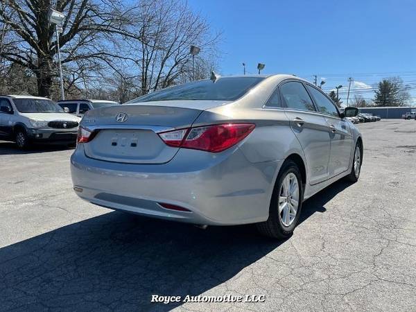 2011 Hyundai Sonata GLS Auto - - by dealer - vehicle for sale in York, PA – photo 9