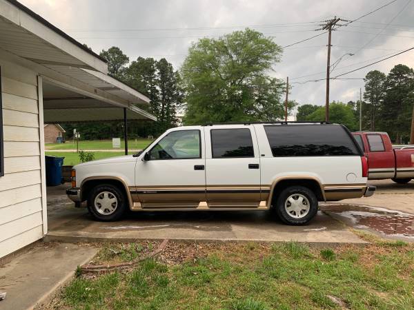 1999 Chevrolet Suburban for sale in White Oak, TX – photo 3