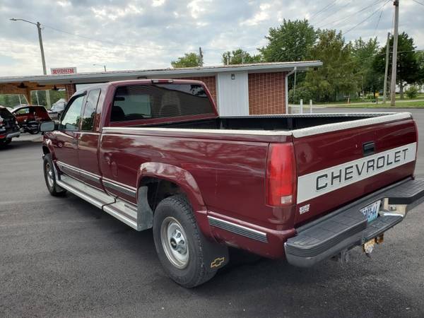 1995 Chevrolet C/K 2500 Ext. Cab 8-ft. Bed 4WD diesel for sale in Macon, MO – photo 2