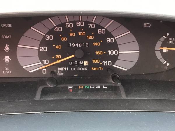 1991 Toyota Previa Deluxe - 3rd row - AUX, USB input - cruise for sale in Farmington, MN – photo 11