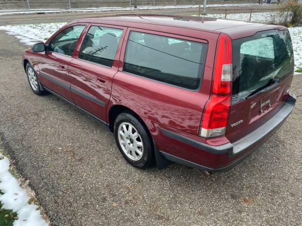 2003 Volvo V70 2.4 Wagon - cars & trucks - by owner - vehicle... for sale in Canton, OH – photo 5