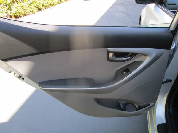 2015 Hyundai Elantra - BRAND NEW TIRES - AC BLOWS ICE COLD - GAS... for sale in Sacramento , CA – photo 15