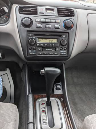 2002 Honda Accord SE low miles - - by dealer - vehicle for sale in Manchester, MA – photo 18