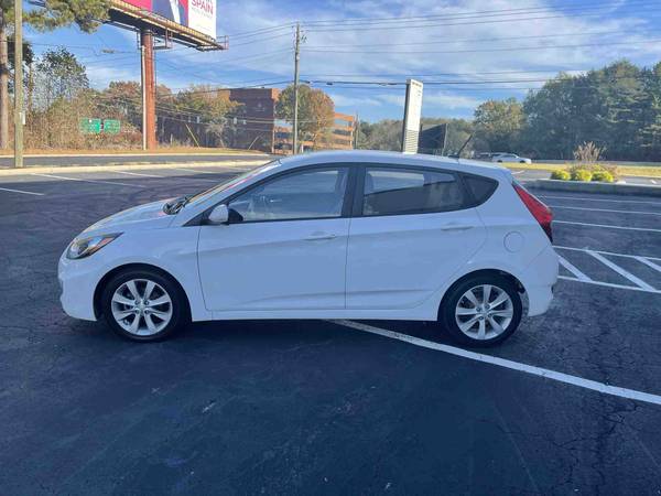 2013 Hyundai Accent SE Hatchback ** 40kmiles!! 1 Owner !! - cars &... for sale in Peachtree Corners, GA – photo 6