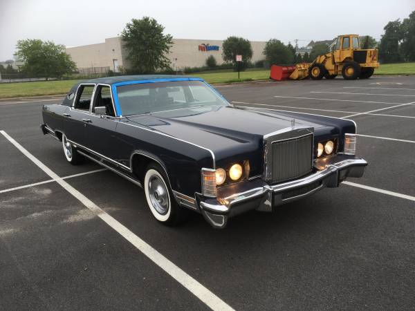 1979 LINCOLN CONTINENTAL TOWNCAR.NICE CLASSIC RELIABLE SOLID CRUISER... for sale in Lindenhurst, NY – photo 13
