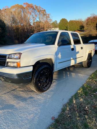 2006 Chevrolet 1500 - cars & trucks - by owner - vehicle automotive... for sale in Rhodhiss, NC – photo 2