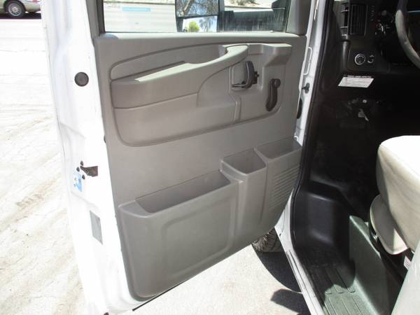 2012 Chevrolet Express Commercial Cutaway Van Box Truck with side for sale in Tucson, NM – photo 23