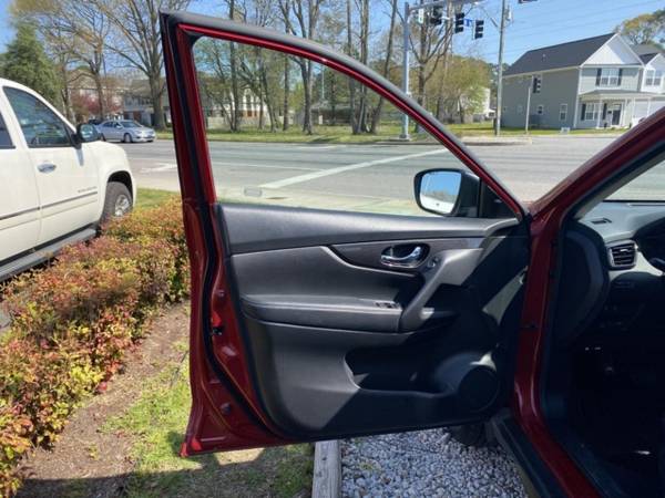 2017 Nissan Rogue S, WARRANTY, BACKUP CAM, PARKING SENSORS, BLUETOOT for sale in Norfolk, VA – photo 14