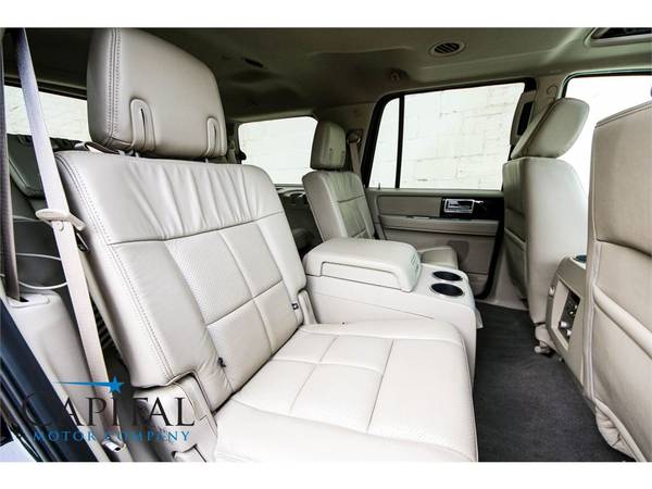 08 Lincoln Navigator 4WD w/14-Speaker Audio, Moonroof, Cooled Seats! for sale in Eau Claire, MN – photo 9