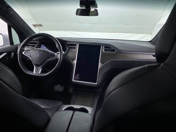 2016 Tesla Model X 75D Sport Utility 4D suv Silver - FINANCE ONLINE... for sale in Atlanta, CA – photo 24